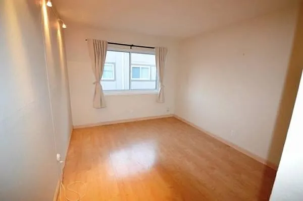 2 nd bedroom