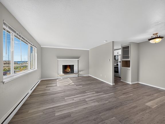 5th image of 3217 Norton Ave #4
