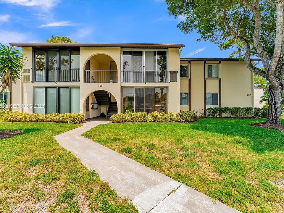 1st image of 3561 Pine Tree Ct APT D-1