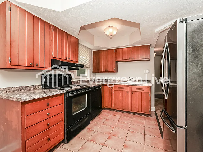 2440 Ned Dr — Photo 5