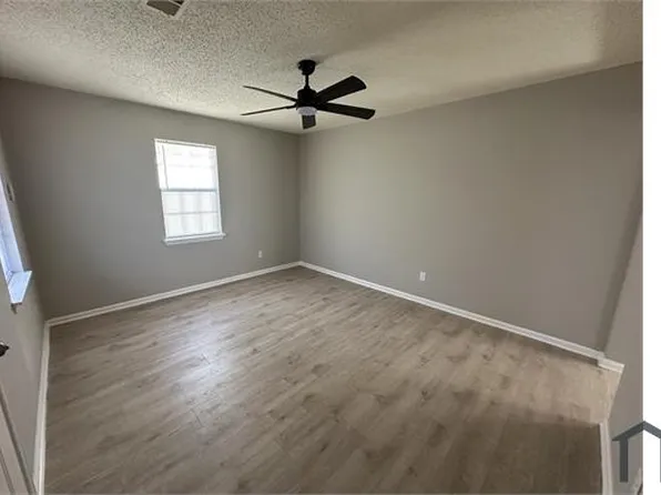 1102 Decatur St, Memphis, TN 38107