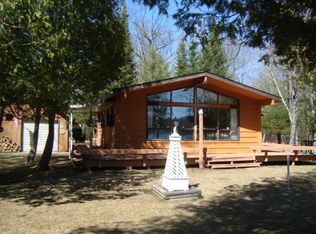 11259 Woodland Dr, Houghton Lake, MI 48629