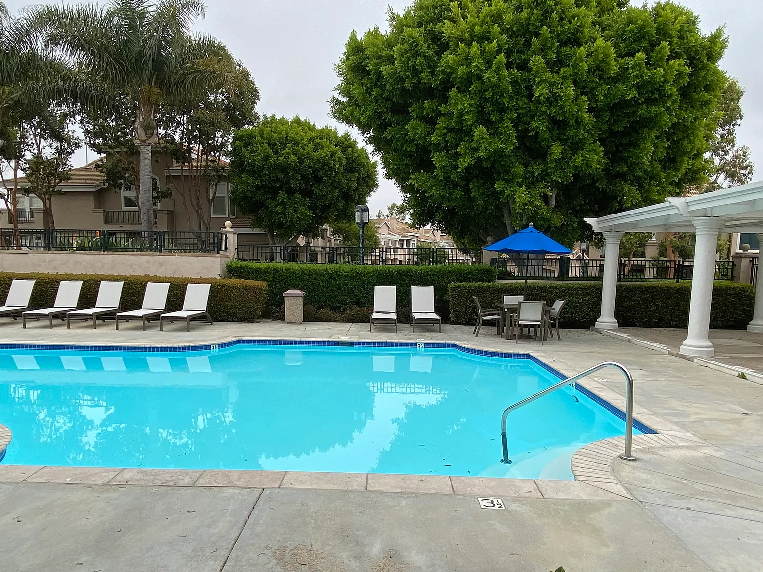 1 bed, 727 sqft, $2,995 — Photo 4