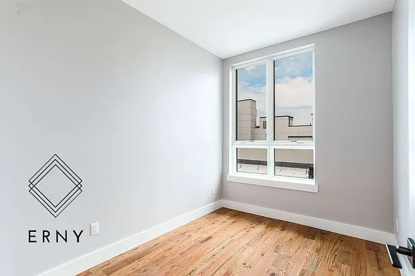 Rented by ERNY LLC | media 21