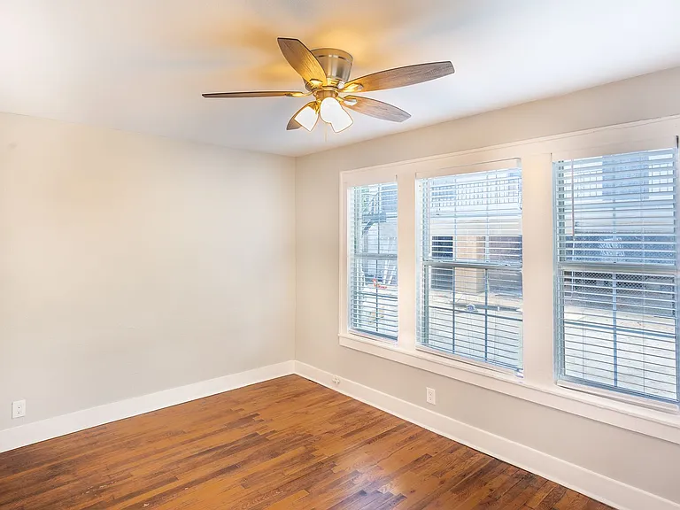 4810 Live Oak — Photo 16