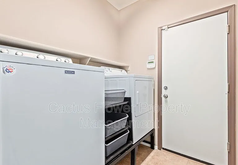 2624 W Beautiful Ln — Photo 26