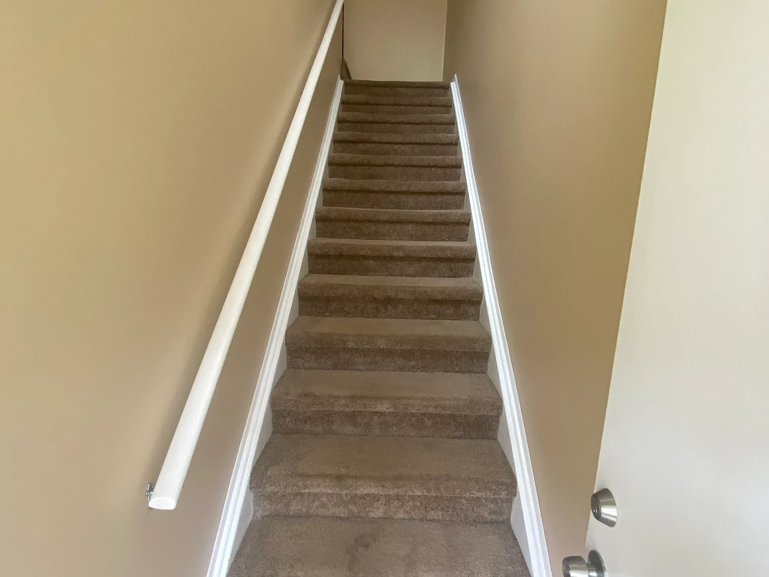 2 bed, 978 sqft, $1,400 — Photo 3