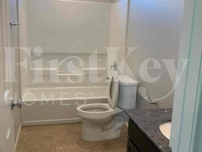 11060 Camden Bay St — Photo 24