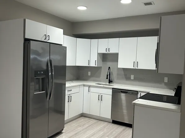 344 Salem St #206, Revere, MA 02151