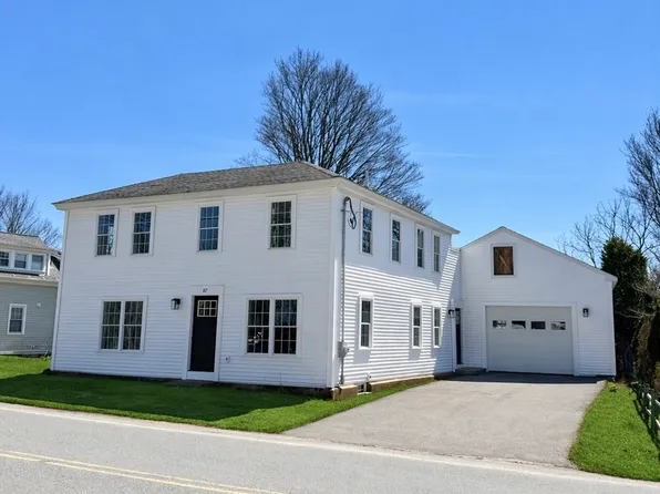 67 Maple St, Oakham, MA 01068