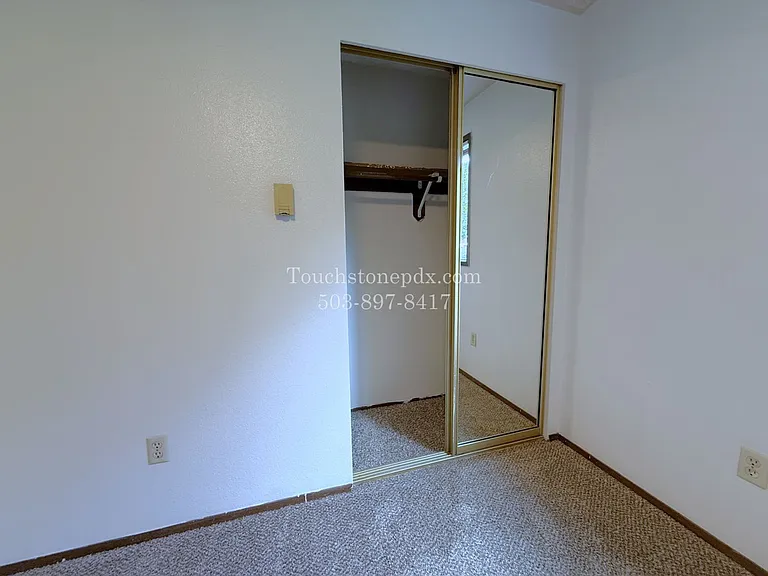 1106 Jefferson St — Photo 17