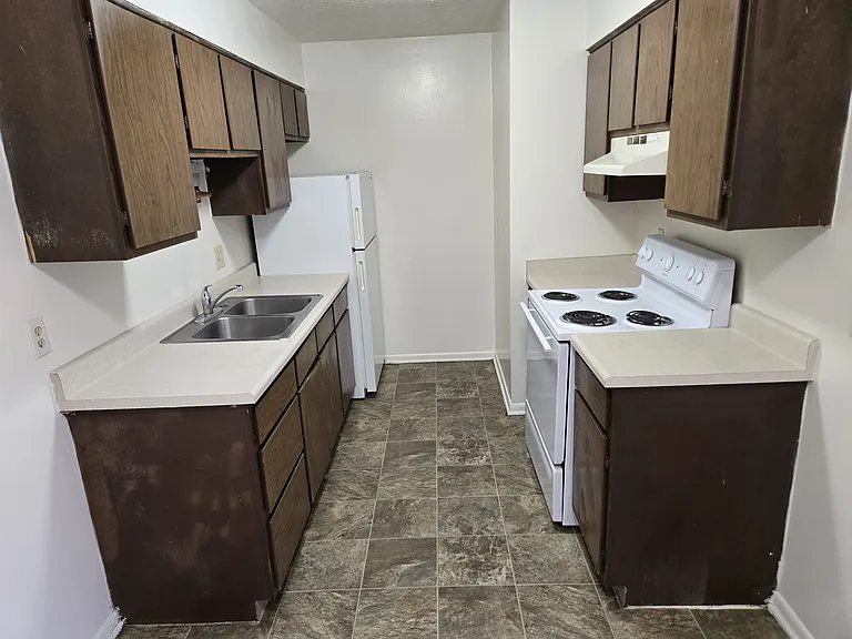 French Quarter Apartments — Photo 11