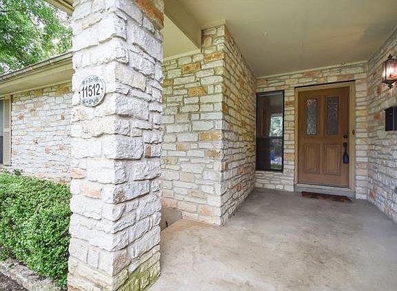 5th image of 11512 Antigua Dr