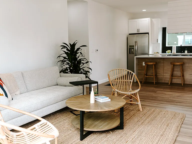3354 Herman Ave — Photo 8
