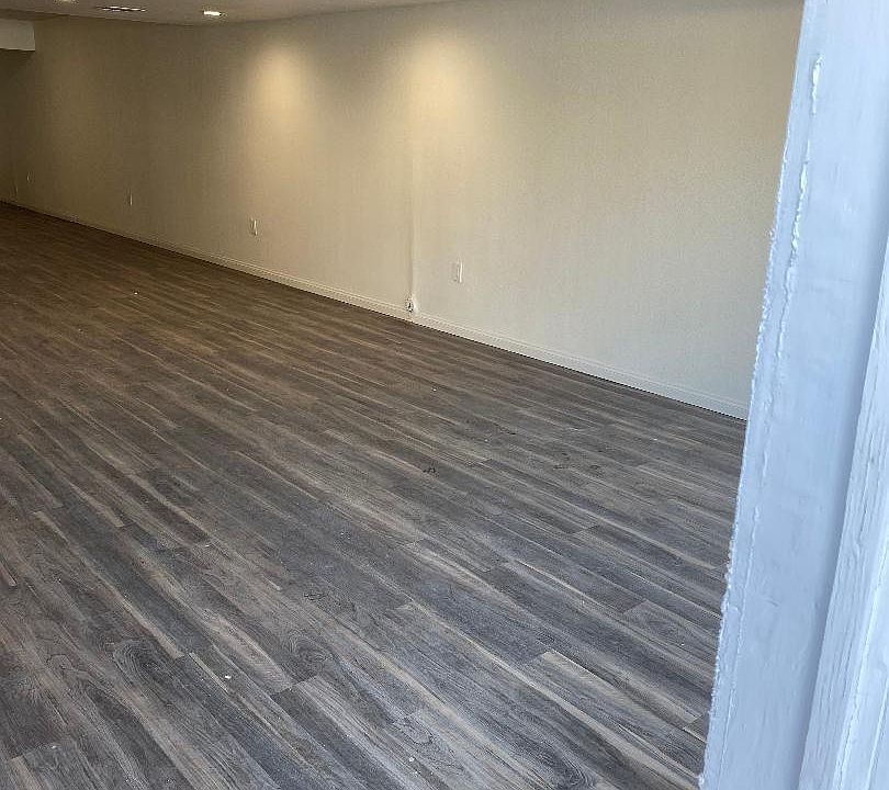 2nd image of 1728 W Jefferson Blvd
