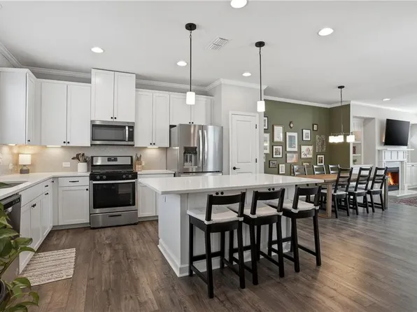 1614 Falcon Crest Way, Decatur, GA 30032