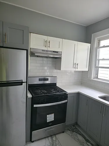 549 20th St #3A Photo 1
