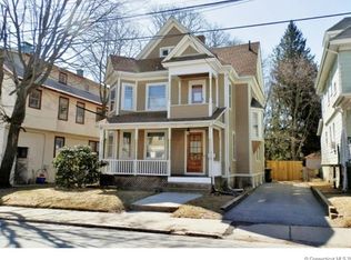 44 Perry St, New London, CT 06320