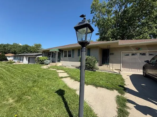 230 3 1/2 St W, Waconia, MN 55387