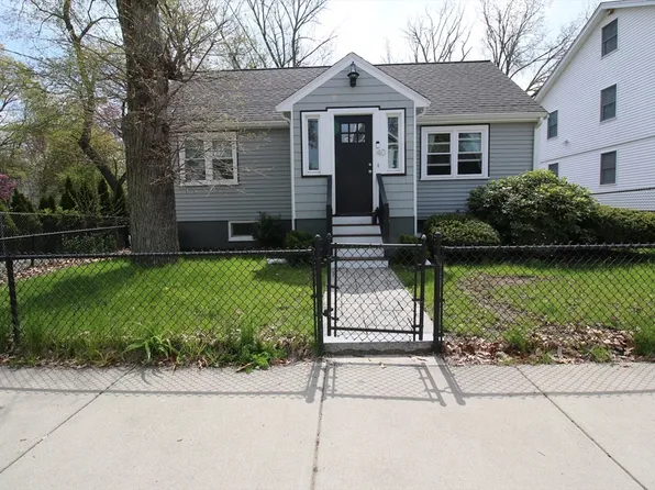 40 Alabama St, Mattapan, MA 02126