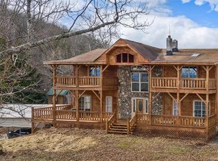 142 Windsor Ln, Marshall, NC 28753