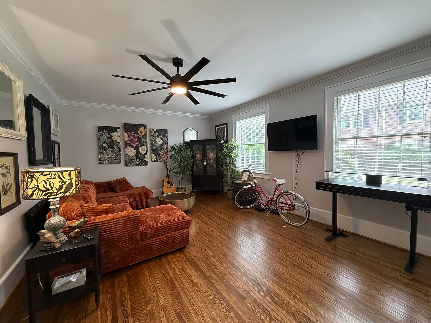 1-Bedroom Condo in Elizabeth Furnished Option Available! — Photo 4