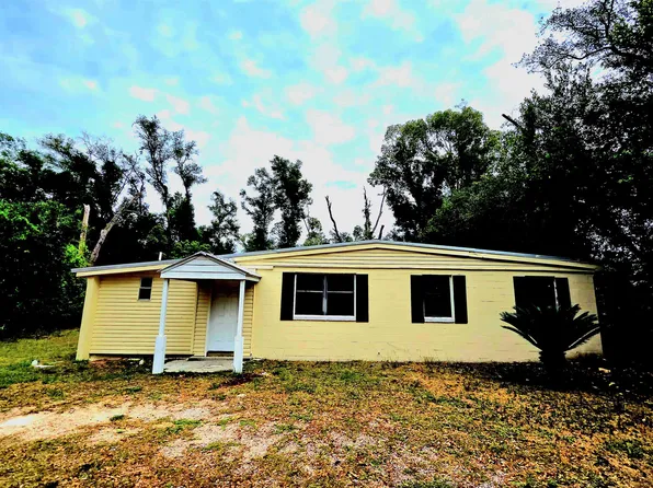 906 N Veterans Dr, Perry, FL 32347
