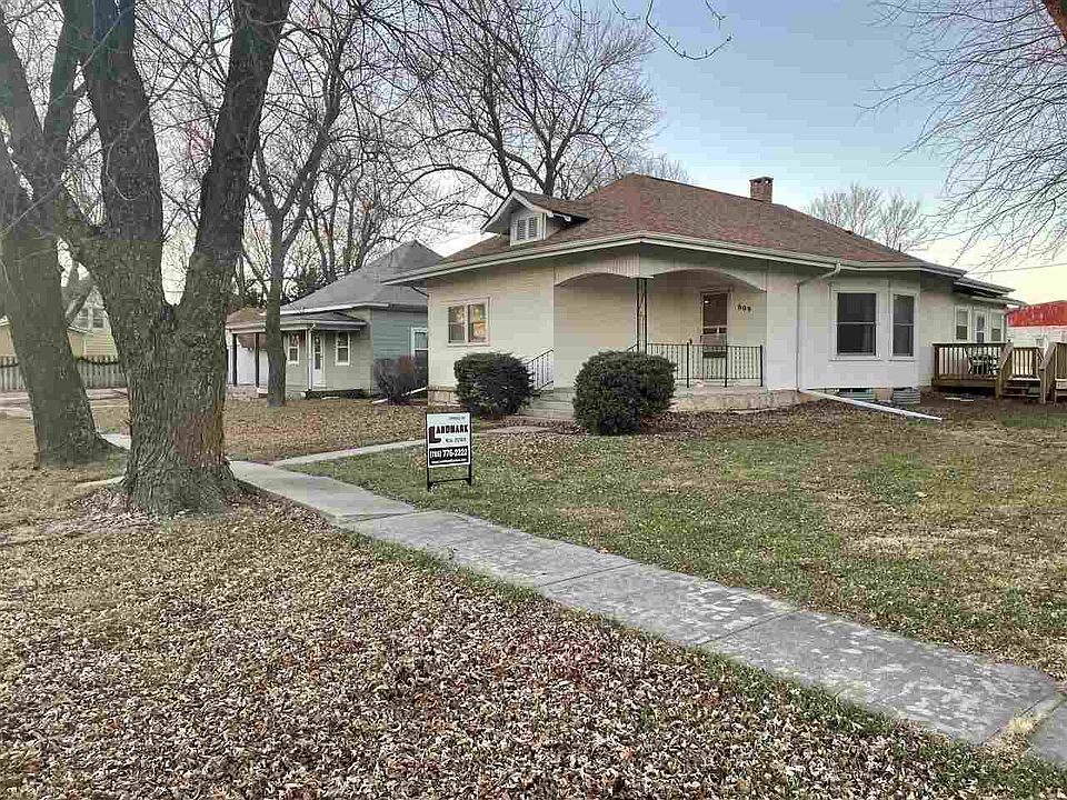 1st image of 609 E Cypress St