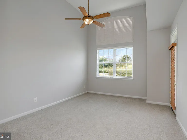 13960 Greendale Dr — Photo 14