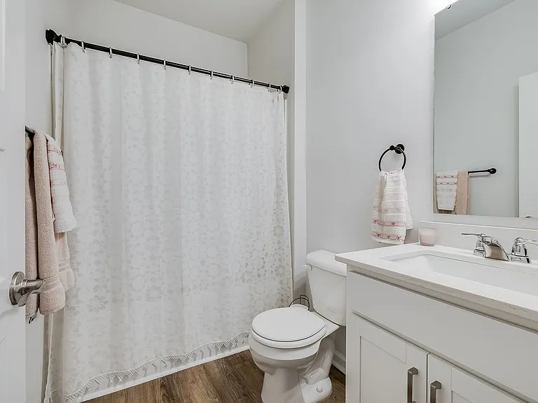 161 Holloway Hl — Photo 32