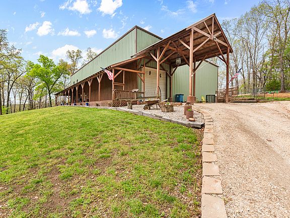 3rd image of 2907 Moon Valley Road