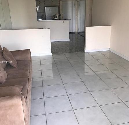 2nd image of 1465 NE 123rd St APT 310