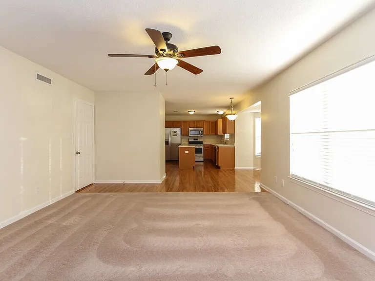 1237 Silver Ridge Ln — Photo 2