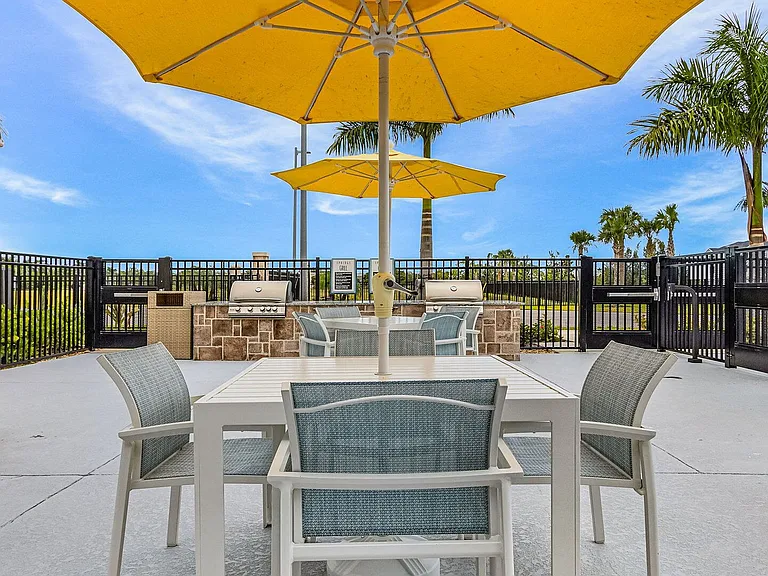 Springs at Coral Shores — Photo 33