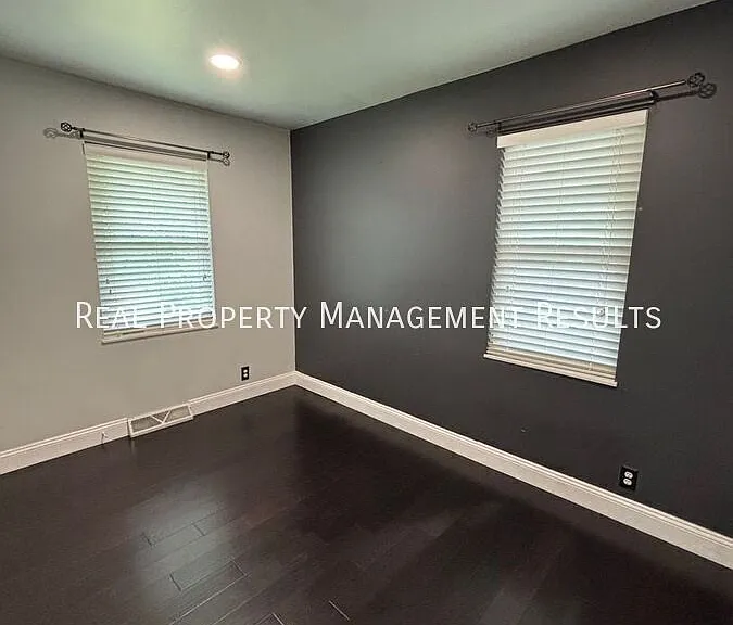 1762 Spring Ct — Photo 9