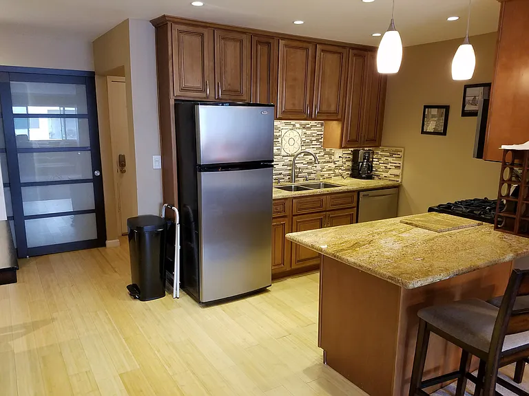 1600 Ardmore Ave #310 — Photo 13