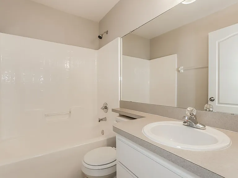 2324 Sunset Pointe Dr — Photo 14