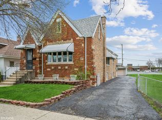 5940 W 55th St, Chicago, IL 60638