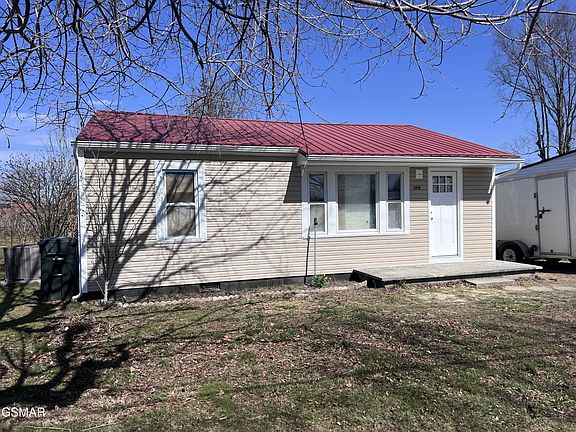 2nd image of 1215 Harrell St