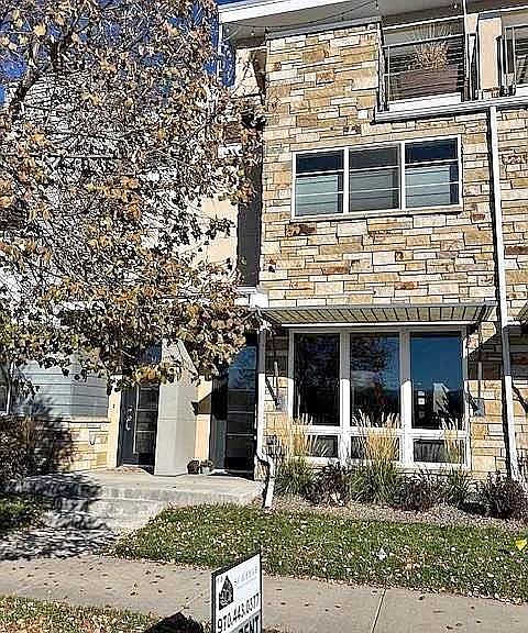 1st image of 826 Jerome St #3