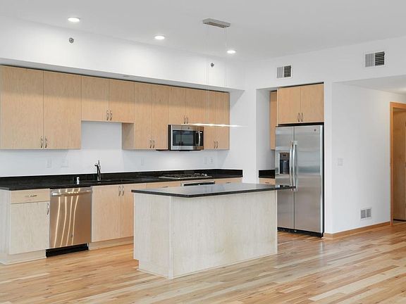 5th image of 1240 S 2nd St Unit 402