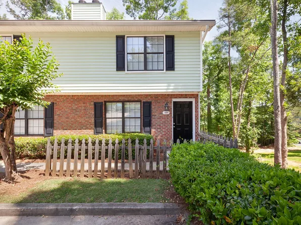 3109 Destin Cir, Snellville, GA 30078