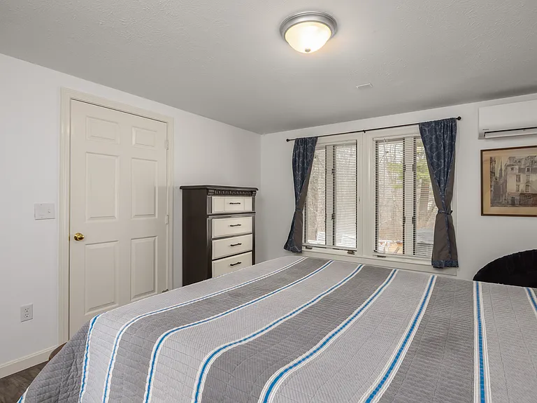 Bedroom 1. Queen bed.