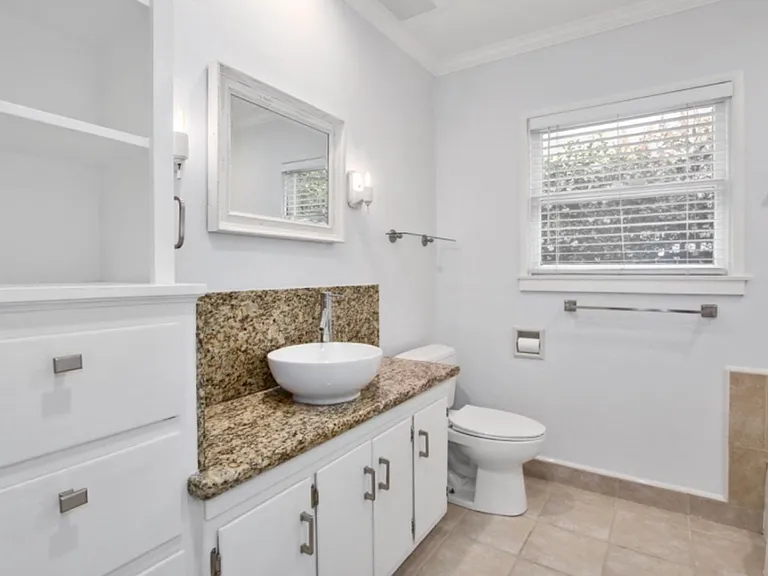 401 San Antonio Way — Photo 11