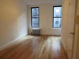 Rented by Manhattan Best Realty, Inc.