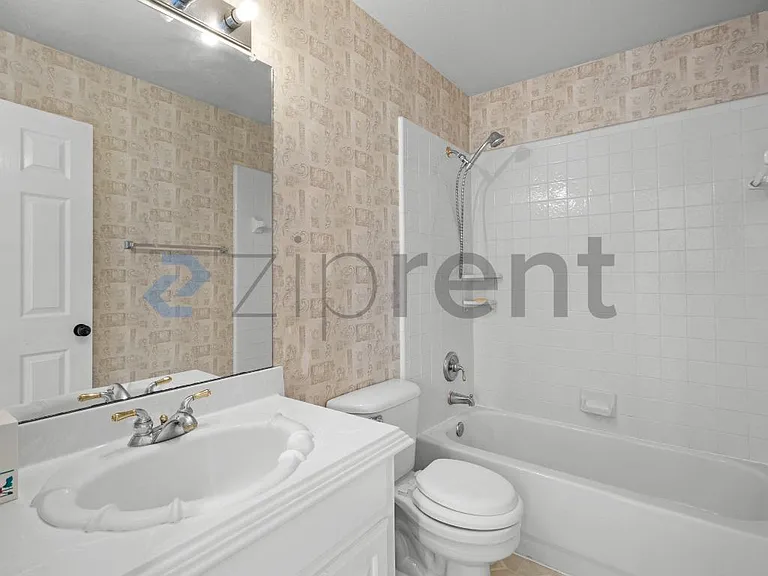 4509 Brittany Dr — Photo 27