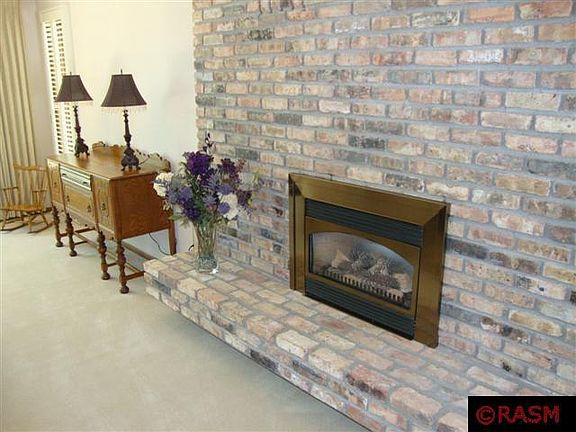 5th image of 134 Maple Park Dr