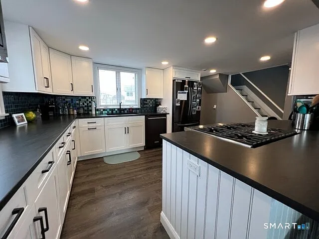 21 Groveway #21 — Photo 11