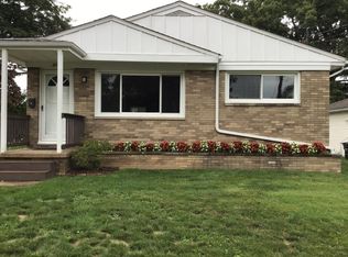 275 Schrop Ave, Akron, OH 44312