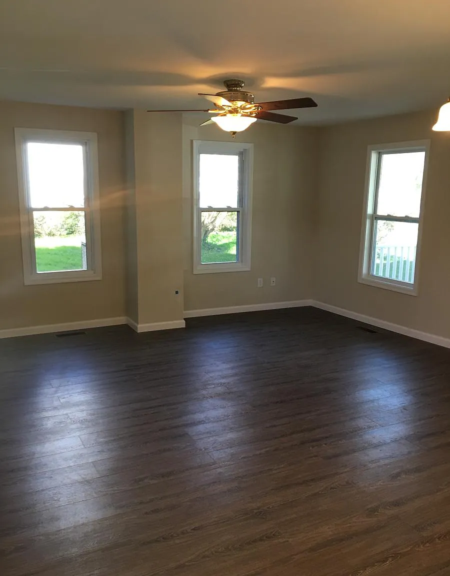 104 Franklin Avenue — Photo 3